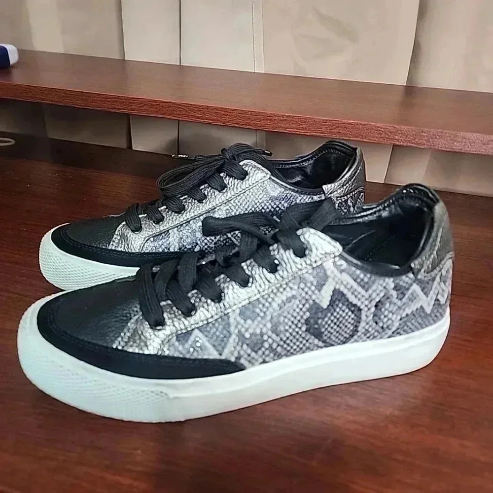 Dkny Women's Reesa Lace Up Sneakers Multi Color Animal Print Size 7.5 - Picture 11 of 13